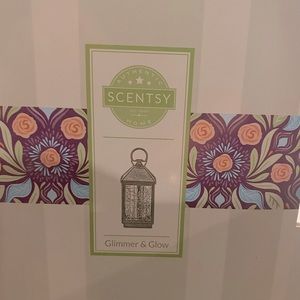 Glimmer and glow warmer used once.